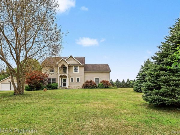 9731 Fountain Lane , Handy Township, Mi 48836