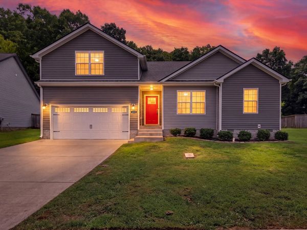 2893 Teakwood Dr , Clarksville, TN 37040