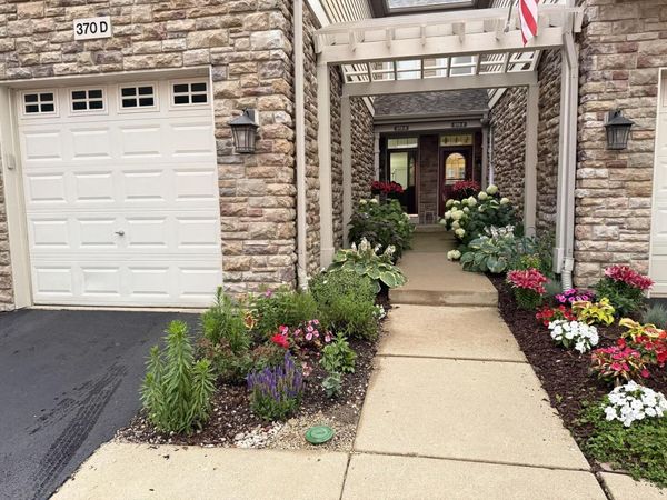 370 W Sundown Court , Unit D, Wauconda, IL 60084