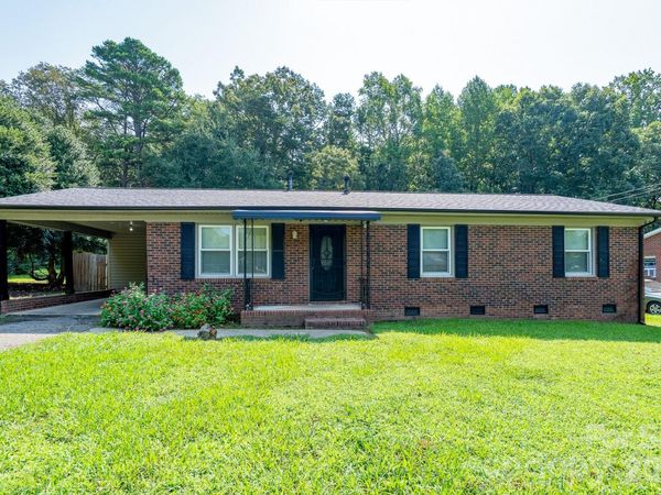1038 Newcastle Road , Gastonia, NC 28052