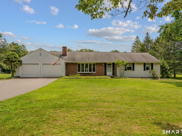 61 Salem, Lyme, CT 06371