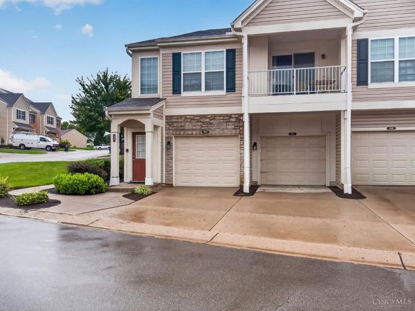 954 crossing pointe, Springfield Twp., OH 45231