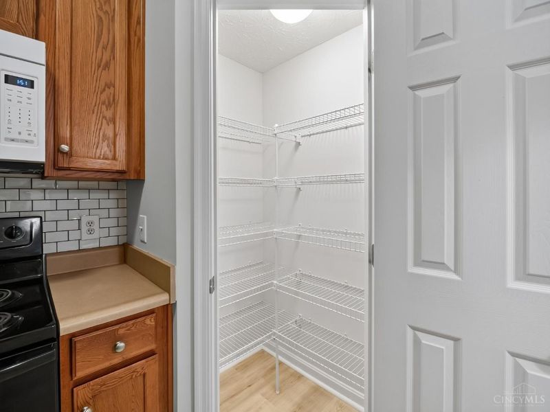 954 crossing pointe, Springfield Township, OH 45231 Photo 13