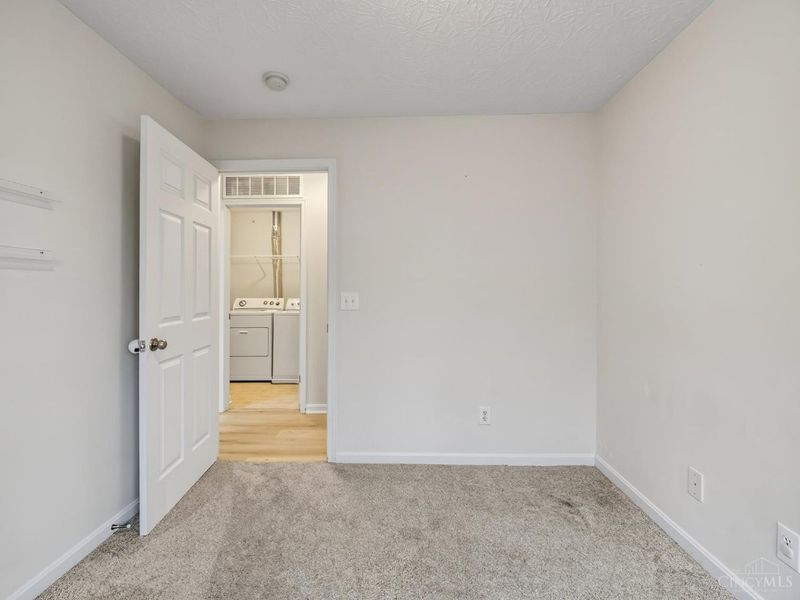 954 crossing pointe, Springfield Township, OH 45231 Photo 30
