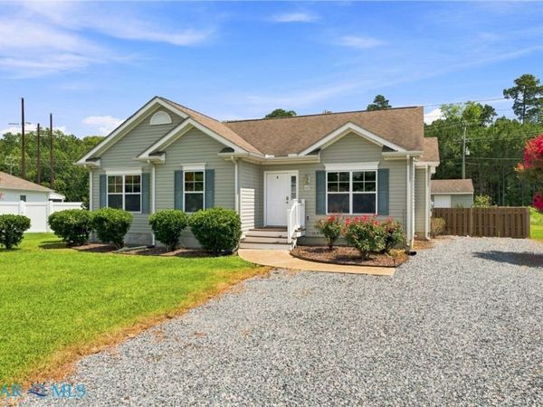 60 Byway Drive, Kilmarnock, VA 22482