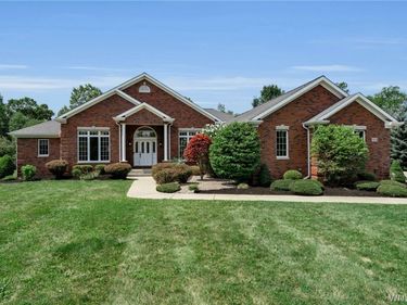 8600 Northfield Road, Clarence Center, NY 14032