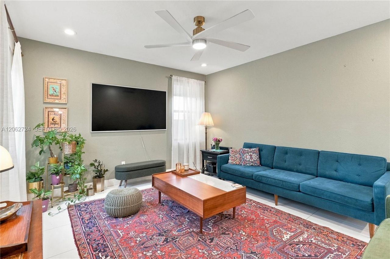 Please Call For Address, Miami, FL 33172 Photo