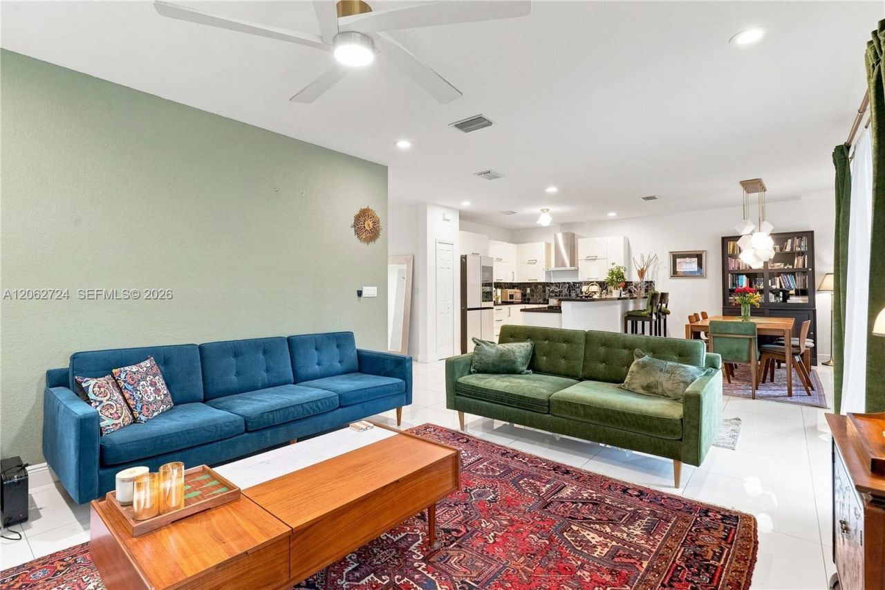 Please Call For Address, Miami, FL 33172 Photo