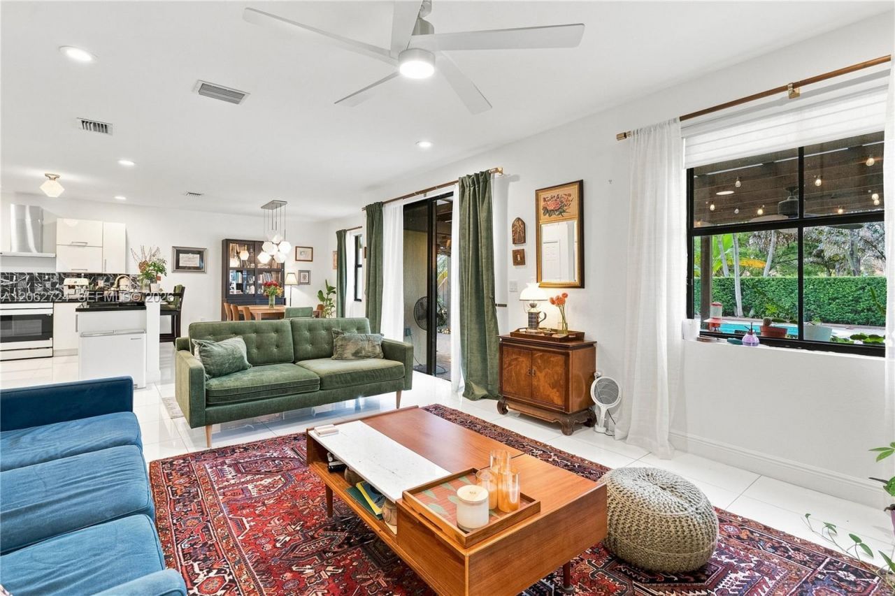Please Call For Address, Miami, FL 33172 Photo