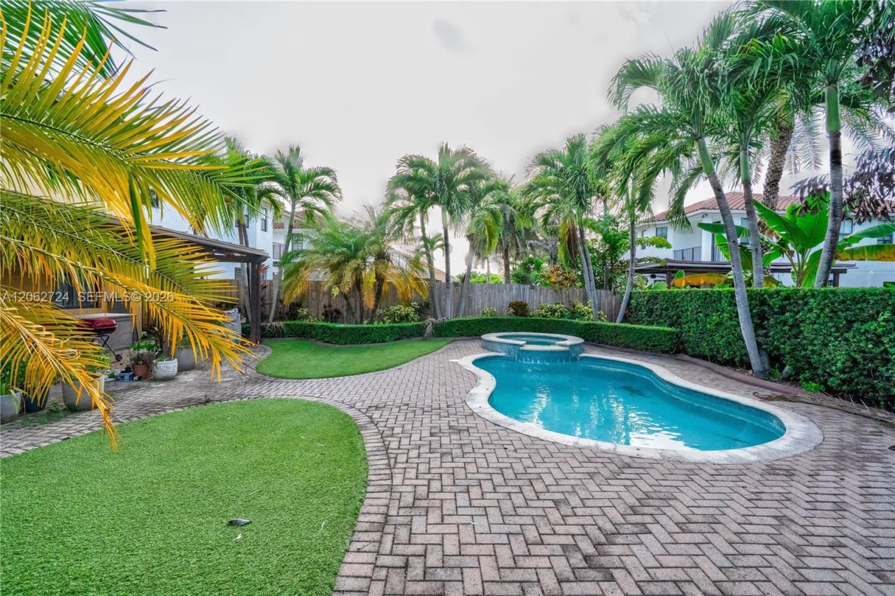 Please Call For Address, Miami, FL 33172 Photo