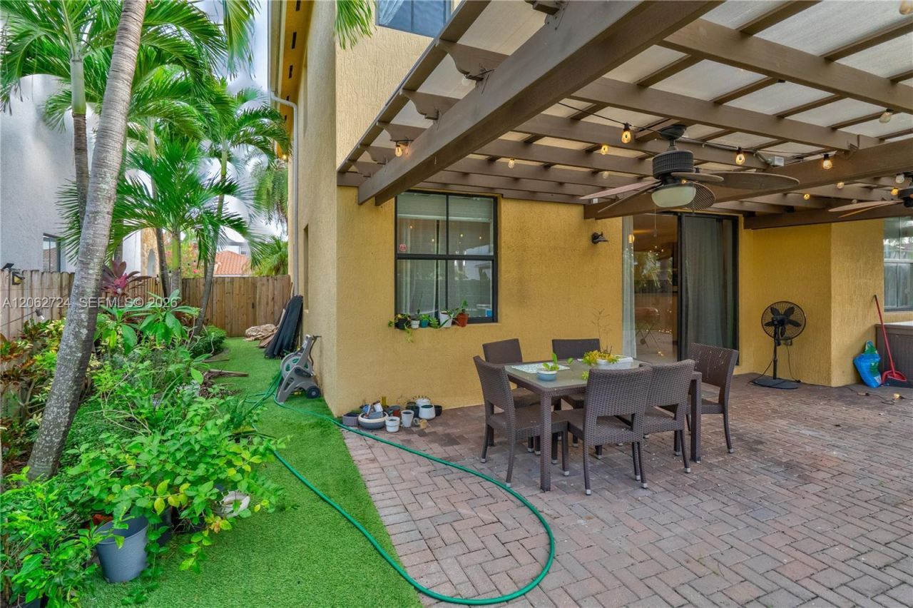 Please Call For Address, Miami, FL 33172 Photo