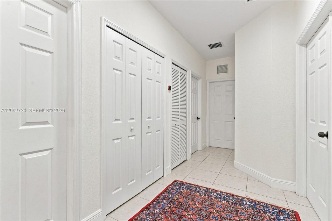 Please Call For Address, Miami, FL 33172 Photo