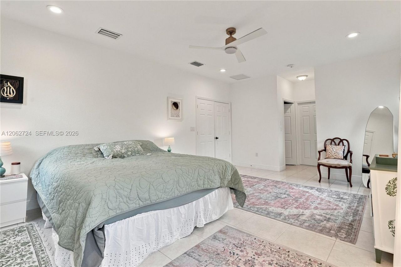 Please Call For Address, Miami, FL 33172 Photo
