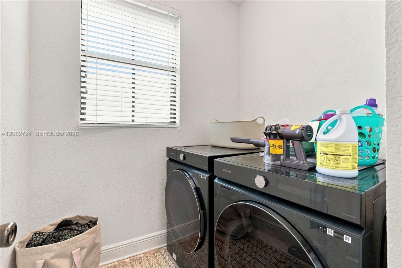 Please Call For Address, Miami, FL 33172 Photo