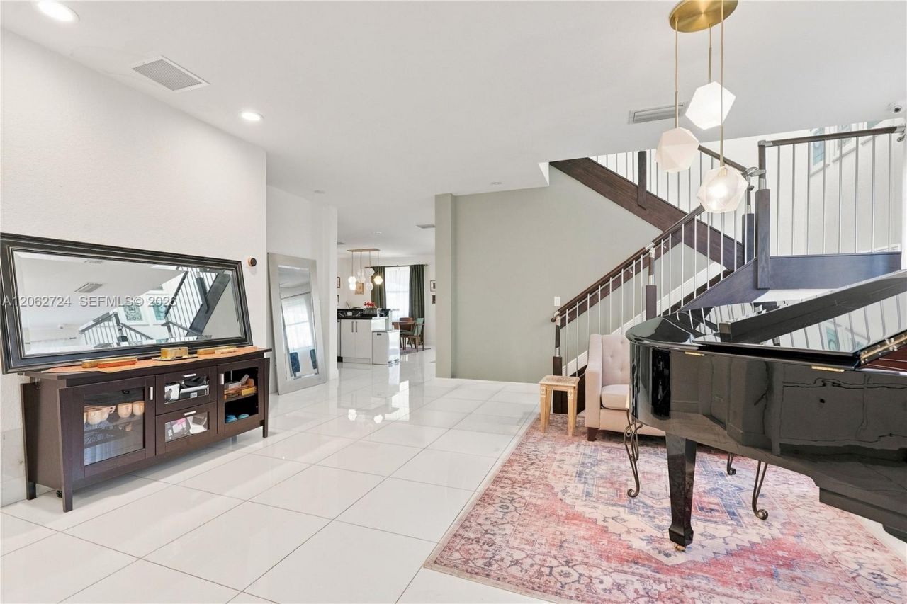 Please Call For Address, Miami, FL 33172 Photo
