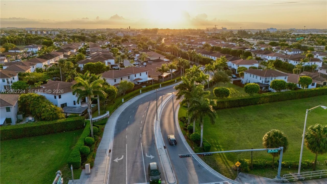 Please Call For Address, Miami, FL 33172 Photo