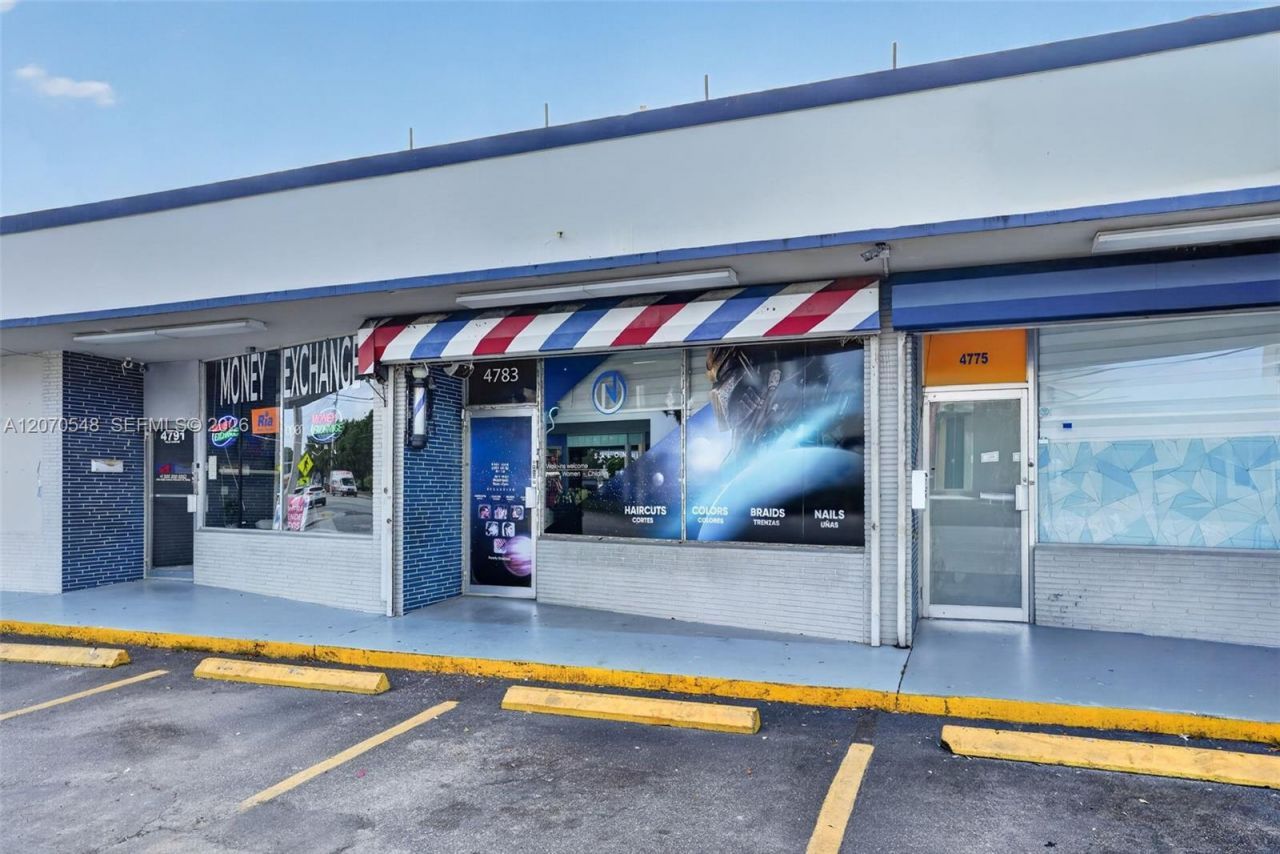 Excellent Opportunity Barbershop For Sale In The H, Hialeah, FL 33012 Photo