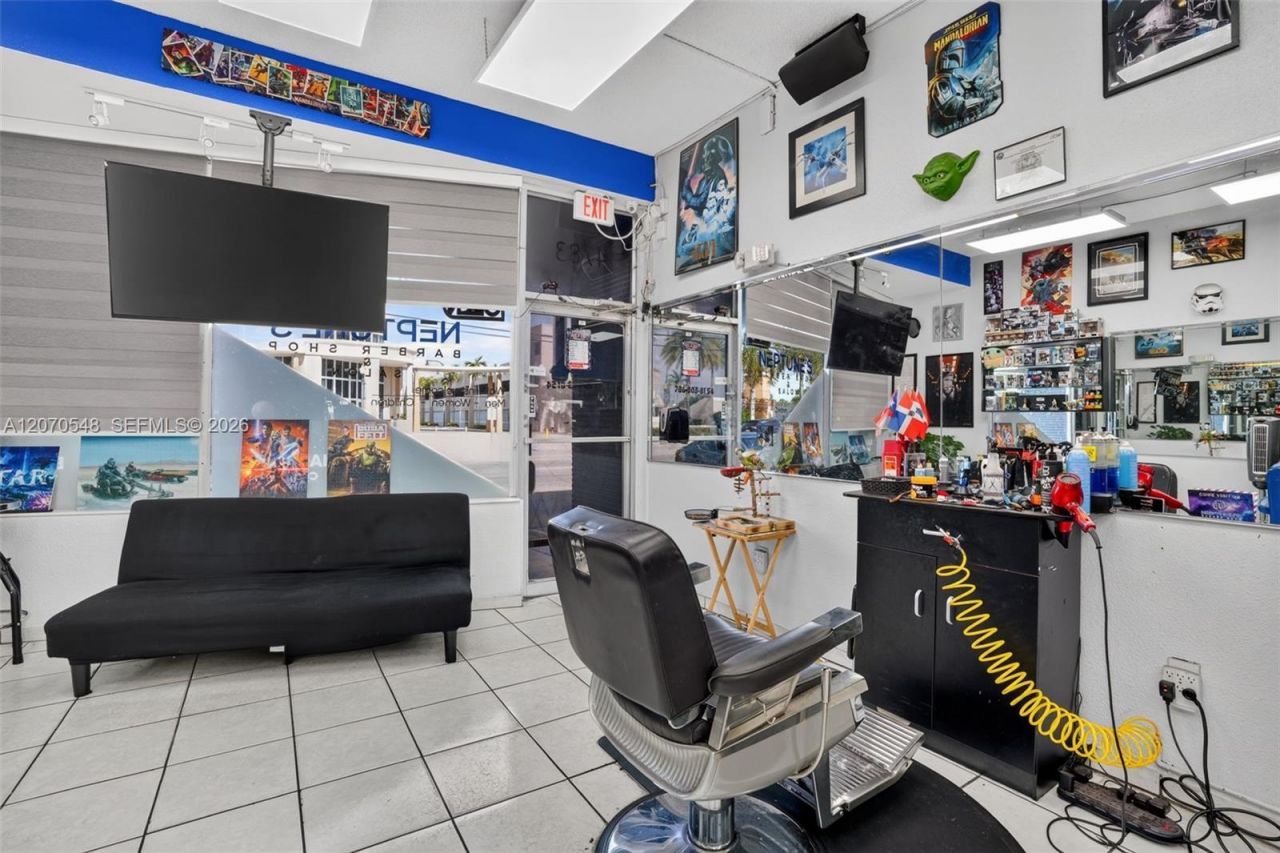 Excellent Opportunity Barbershop For Sale In The H, Hialeah, FL 33012 Photo
