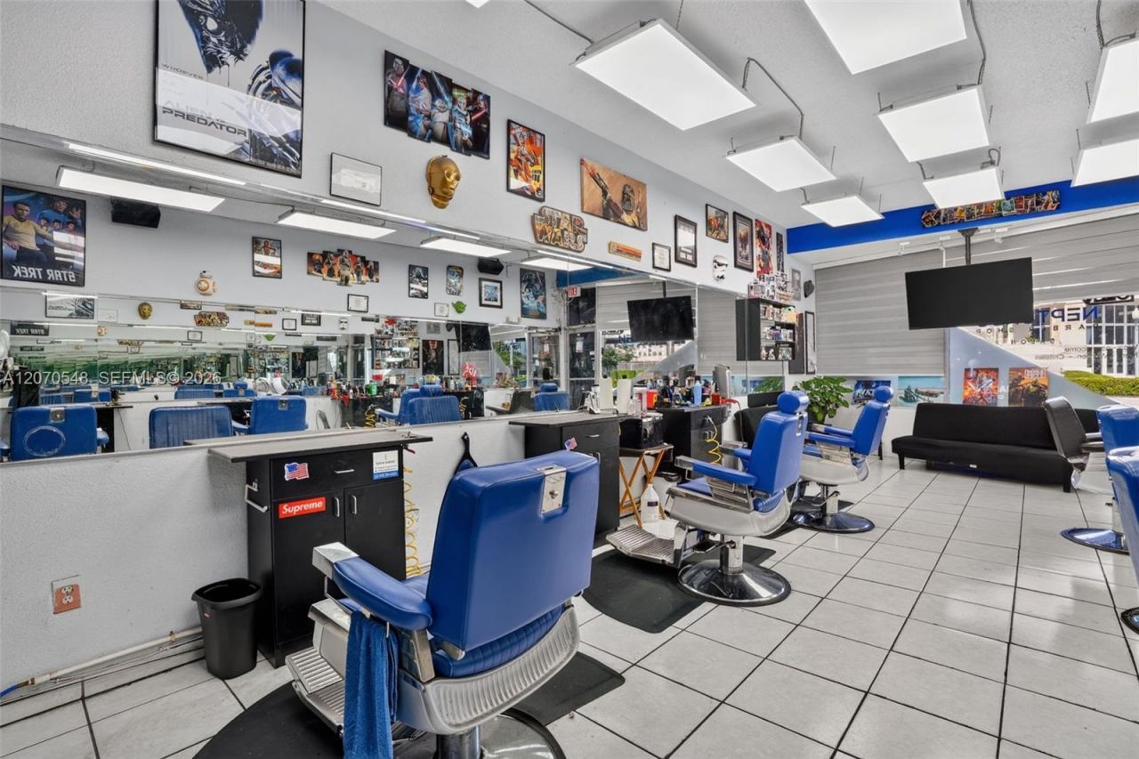Excellent Opportunity Barbershop For Sale In The H, Hialeah, FL 33012 Photo