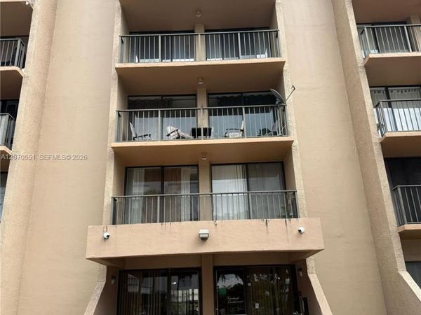 16751 NE 9th Ave , Unit 211, North Miami Beach, FL 33162