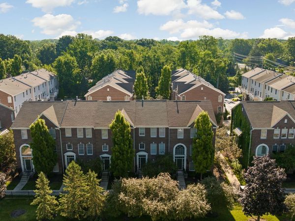 8629 N Meridian Street , Indianapolis, IN 46260