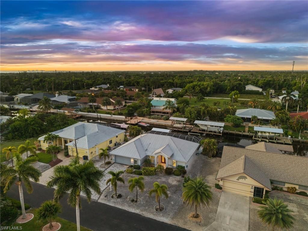 3795 Manatee Dr, Saint James City, FL 33956 Photo