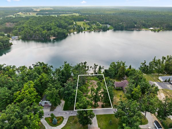 2217 W Dixon Lake Drive, Gaylord, MI 49735