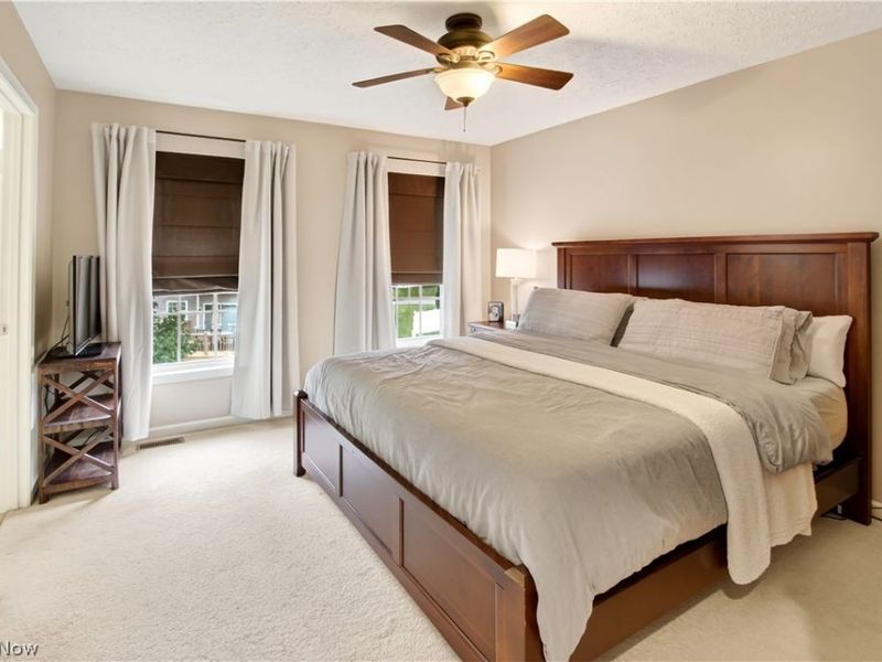 1910 Northgate Circle, Akron, OH 44320 Photo 18