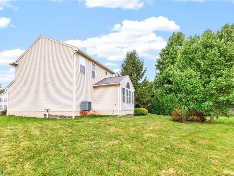 1910 Northgate Circle, Akron, OH 44320 Photo 40
