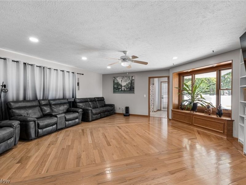 509 William , Lagrange, OH 44050 Photo 7