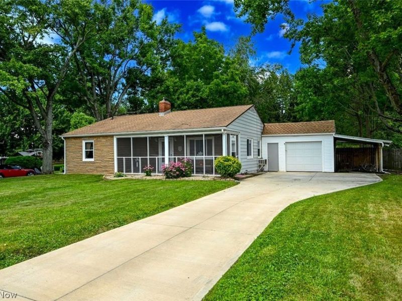 3437 Heckman Street NW, Uniontown, OH 44685 Photo 2