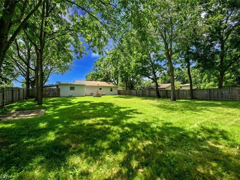 3437 Heckman Street NW, Uniontown, OH 44685 Photo 29