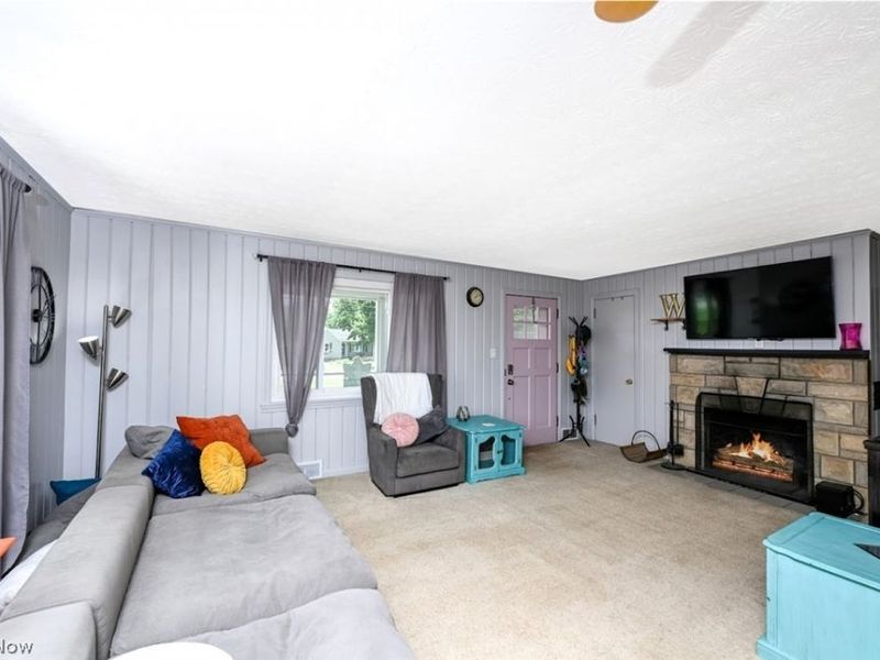 3437 Heckman Street NW, Uniontown, OH 44685 Photo 8