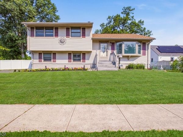 1852 W 5Th St, Piscataway, NJ 08854