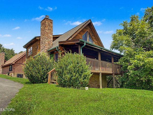 2223 Eagle Feather Drive, Sevierville, TN 37876