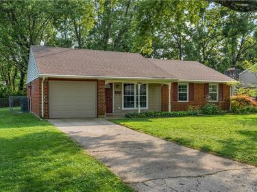 4401 Hillcrest Drive, Bellbrook, OH 45305