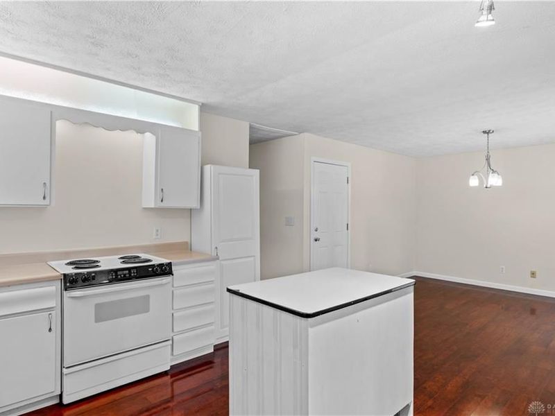 4401 Hillcrest Drive, Bellbrook, OH 45305 Photo 8