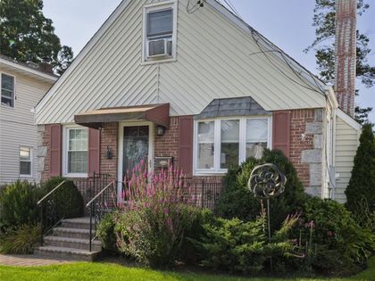 528 Stratford Road South Hempstead, NY 11550
