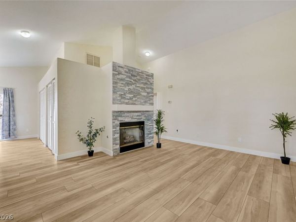 1632 N Torrey Pines Drive , Unit 101, Las Vegas, NV 89108