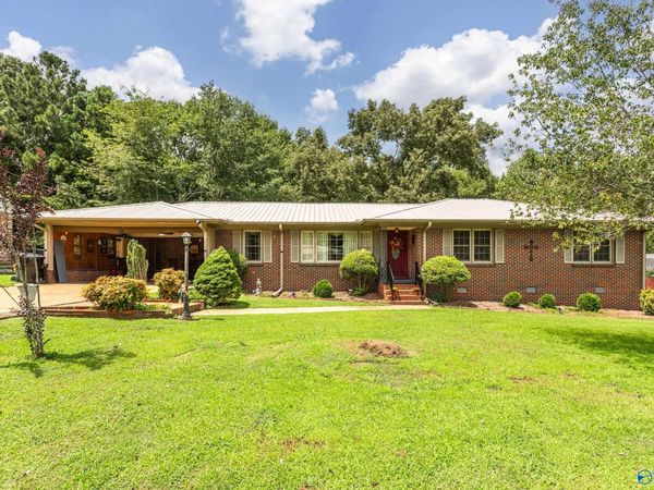 2216 Argyle Way, Gadsden, AL 35904