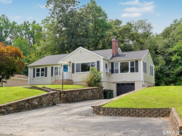 8 Bungay, Seymour, CT 06483