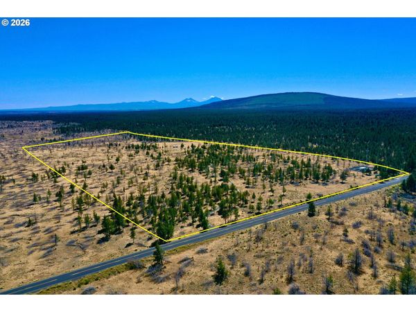 12969 SW GRAHAM RD, Culver, OR 97734