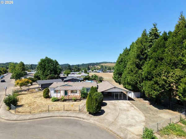 1740 PRITCHETT PL, Cottage Grove, OR 97424