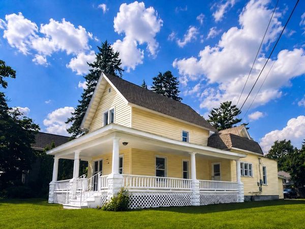 1408 W Main Street, Owosso, Mi 48867