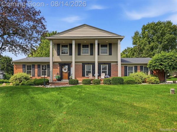 8348 Hilltop Court, Washington Township, Mi 48095