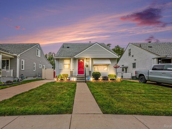 2090 Leblanc Street, Lincoln Park, Mi 48146
