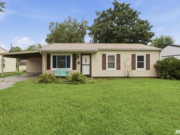 1557 RUSSELL Avenue, Galesburg, IL 61401