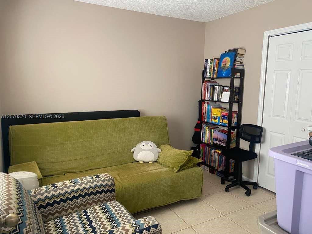 223 SW Maple Ter , Davie, FL 33325 Photo