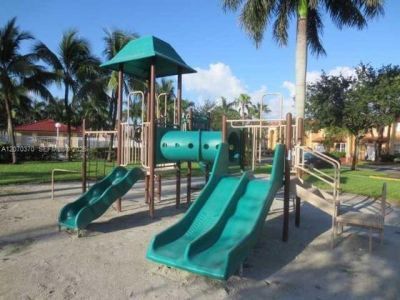 223 SW Maple Ter , Davie, FL 33325 Photo