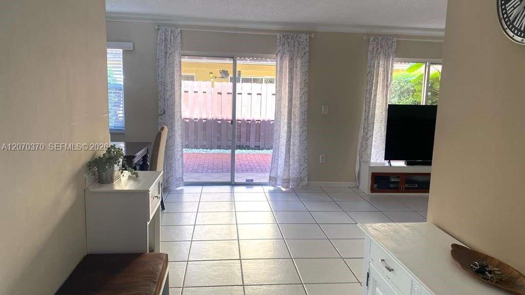 223 SW Maple Ter , Davie, FL 33325 Photo